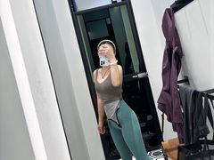 -lululemon(比斯特购物村店)