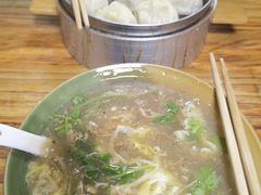 -罗卜李包子羊肉汤