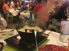 -鲜入围煮花胶鸡海鲜火锅