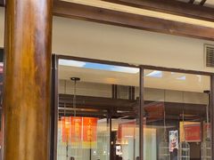 -阿瓦山寨·湘菜现炒·剁椒鱼头王(咸阳总店)