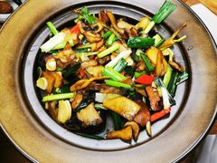 -云海肴·汽锅鸡·云南代表菜(天山百盛优客店)