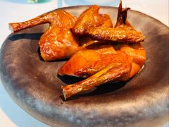 脆炸乳鸽-荣小馆(安达仕店)