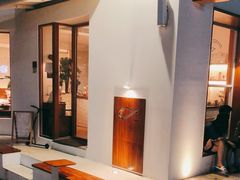 -Line 咖啡(石厦花园店)