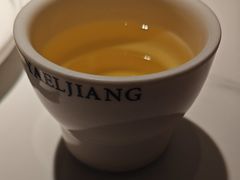 -江渔儿酸菜鱼(万科东荟城店)