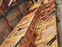-山焱·炭火自助烤肉(周浦万达店)