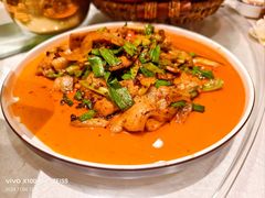 四川回锅肉-鑫巴蜀小镇 · 水煮鱼专研店(玉桥店)