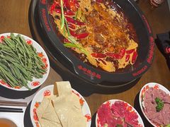 -牛市坎火锅(建设路店)