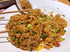 黄金腊肠炒饭-木屋烧烤(岗顶二店)