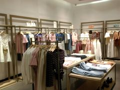 -URBAN REVIVO(佛山南海万达广场店)