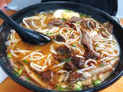 -花溪巷牛肉粉(泉城路店)