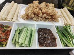 -香山湖家家宴(中山陵店)