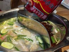 -袁记串串香(梁家巷店)