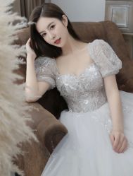 -莫小姐婚纱