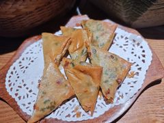 -吃饭皇帝大土家民族菜(荟聚店)