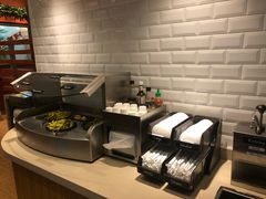 -The Habit Burger Grill 哈比特汉堡(爱琴海店)