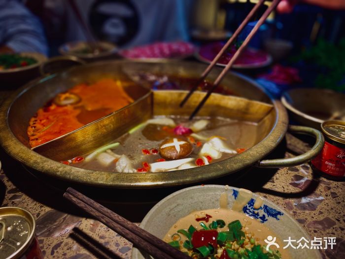 小龙坎老火锅图片