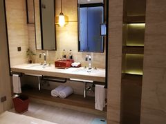 -上海衡山路十二号华邑酒店