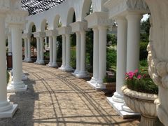 -月亮河温泉度假酒店