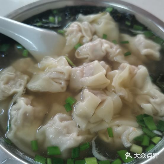 正宗海鲜馄饨(花山路店)