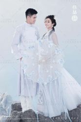 -雪中彩影婚纱摄影·微光艺术中心