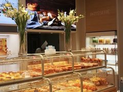 面包甜点陈列柜-好利来(南塔店)