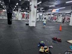 -FIGHTMAN格斗俱乐部(长宁临空店)