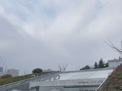 -UNI UNI(环亚凯瑟琳店)