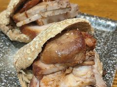 -老天桥酱肉烧饼夹肘子(天桥店)