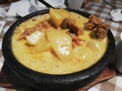 W港式咖喱牛腩筋-新大咀港式茶餐厅(宝山万达店)