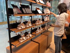 -Laderach 莱德拉(上海环贸iapm店)