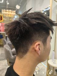 点击看大图 -容萨美业·美容美发