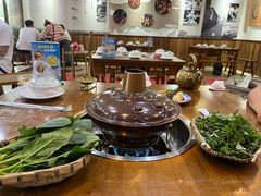 -岳记兴隆·青城腊排铜火锅(融创店)