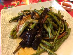 -闯关东东北农家菜(崂山石老人店)