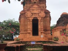 景点-婆萨努占婆塔