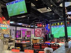 -马路牙子烧烤音乐酒馆(望京店)