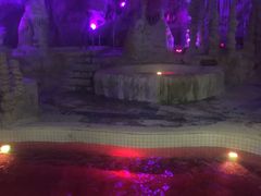 -泉城欧乐堡戏水湾艺术养生温泉