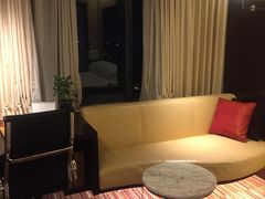 -上海龙之梦万丽酒店