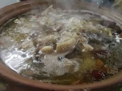 -威邵鸡煲(西华路总店)