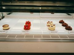 -潮一不贰·法式甜品·生日蛋糕·西式简餐(外滩店)