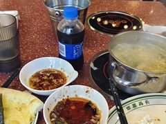 -四囍码头海鲜烧烤自助火锅(外滩南京东路悦荟广场店)