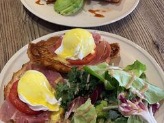 -Common Table · Brunch & Coffee