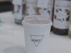 拿铁-Manner Coffee(凌空SOHO店)