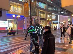 -八一路好吃街(雨田商务大厦店)