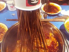 经典锅-马路边边麻辣烫(世纪金源店)