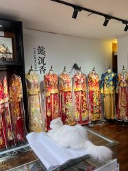 -懿沉香中式嫁衣礼服秀禾服龙凤褂马来褂旗袍总店