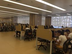 -杭州滨江区图书馆科技分馆