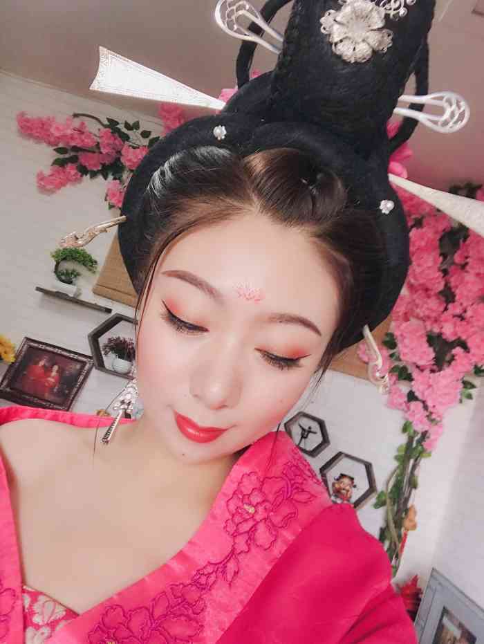 古装苑古装摄影(青岛公司"每年都去照,连续4年了,绝对好评.古装苑.