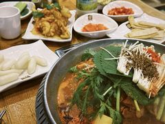 -喇喇排骨火锅·传统韩式脊骨汤(望京西园总店)