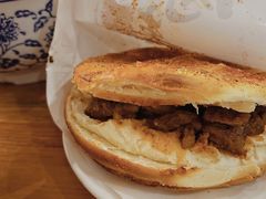 肉夹馍-嘻小北·兰州清汤牛肉面(太平洋森活天地店)