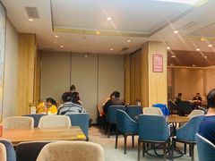 大堂-有红鸡毛店·川菜(建设路店)